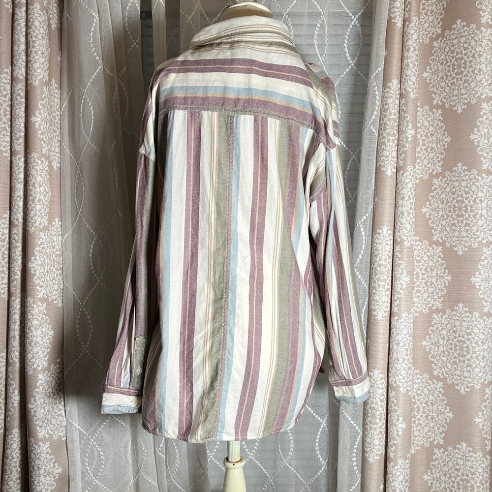 American Eagle Oversized Fit Striped Button Up Top 🌸 - Picture 3 of 6
